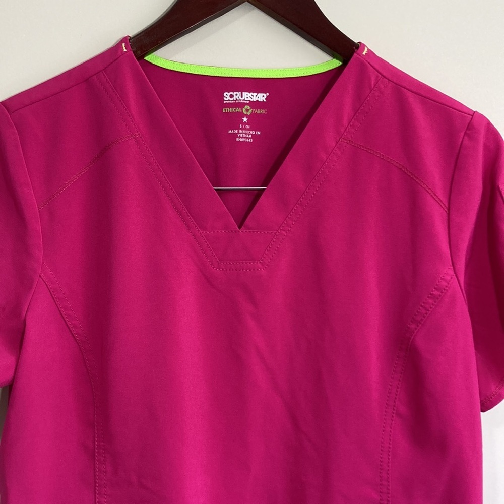 ScrubStar Women’s Active Scrub Top Size Small - Picture 2 of 7